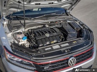 Window Grid Diversity Antenna Variable Intermittent Wipers w/Heated Jets Valet Function Trunk Rear C... (image 8)