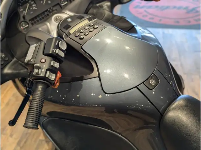 2003 BMW K 1200 LT // Anthracite Metallic in Sport Bikes in Winnipeg - Image 10