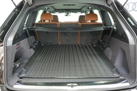 This Audi Q7 delivers a Intercooled Turbo Gas/Electric V-6 3.0 L/183 engine powering this Automatic... (image 9)