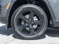 Only 5,262 Miles! This Jeep Grand Cherokee has a dependable Regular Unleaded V-6 3.6 L/220 engine po... (image 3)