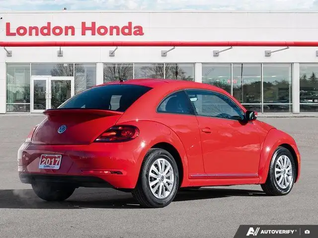 2017 Volkswagen Beetle Coupe Trendline | One Owner | Clean in Cars & Trucks in London - Image 6