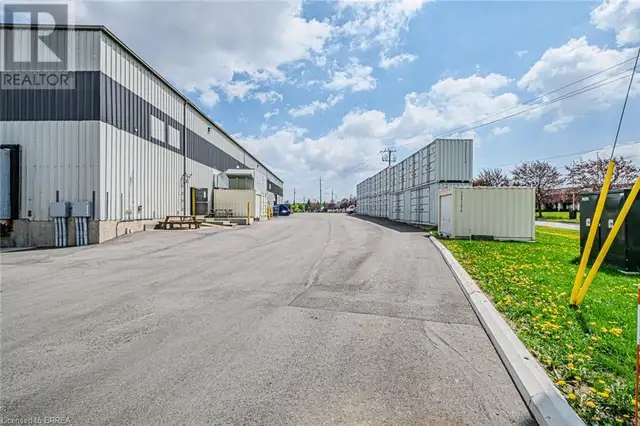 396 HENRY Street Brantford, Ontario in Commercial & Office Space for Rent in Brantford - Image 9