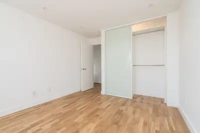 Renovated one bedroom, Eglinton and DVP - ID 198, View more
