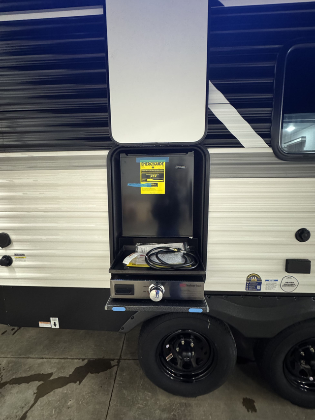 2026 FOREST RIVER DELLA TERRA 221ML in Travel Trailers & Campers in Regina - Image 3