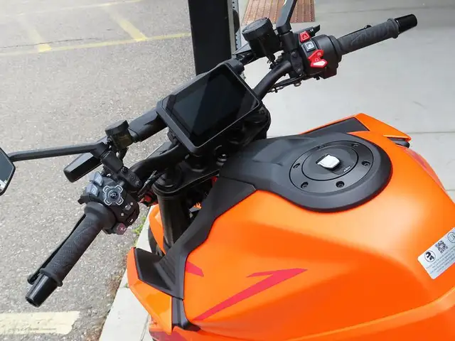 2025 KTM 1390 Super Duke R EVO in Street, Cruisers & Choppers in Cambridge - Image 14