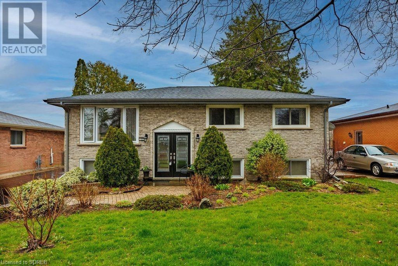 82 GARDEN Street Simcoe, Ontario Houses for Sale Norfolk County