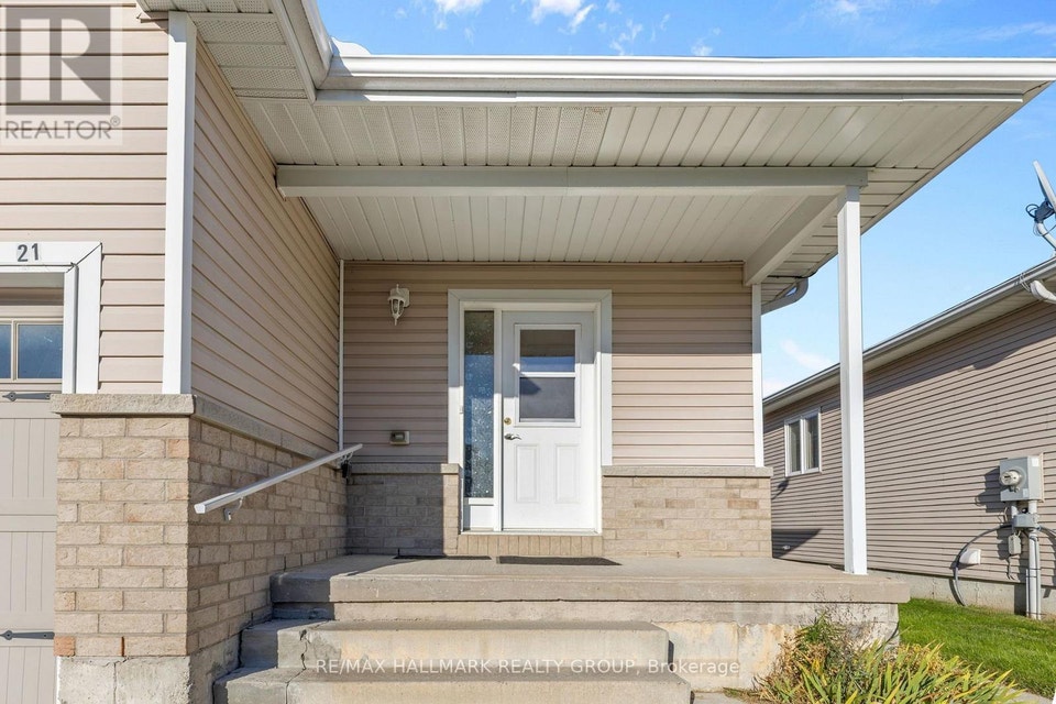 21 - 21 PERTHMORE STREET Perth, Ontario 5