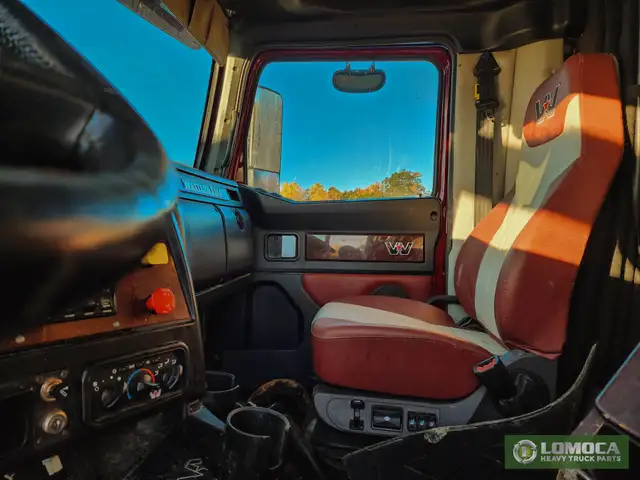 2019 Western Star 5700 Cab For Parts - Stock #: WS-0802-18 in Heavy Equipment Parts & Accessories in Hamilton - Image 10