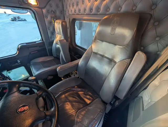 2019 KENWORTH T800 in Heavy Trucks in Kamloops - Image 14