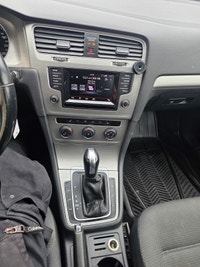 Discover the 2015 Volkswagen Golf TSI Efficiency Meets Style! Year: 2015 Make: Volkswagen Model: Gol... (image 7)