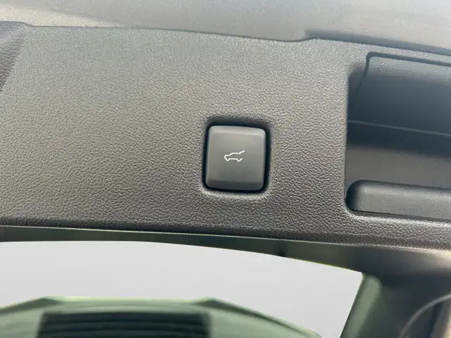 2026 Ford Escape ST-Line Select in Cars & Trucks in Regina - Image 12