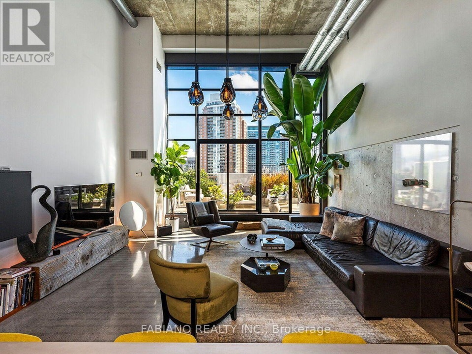 532 - 43 HANNA AVENUE Toronto (Niagara), Ontario 3