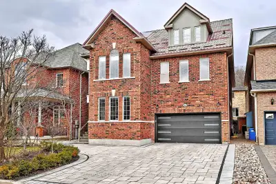 Absolutely Stunning, Elegant, Bright & Spacious Home On A Quiet Street In Demanding Thornhill Woods....