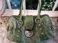 New Green guess purse