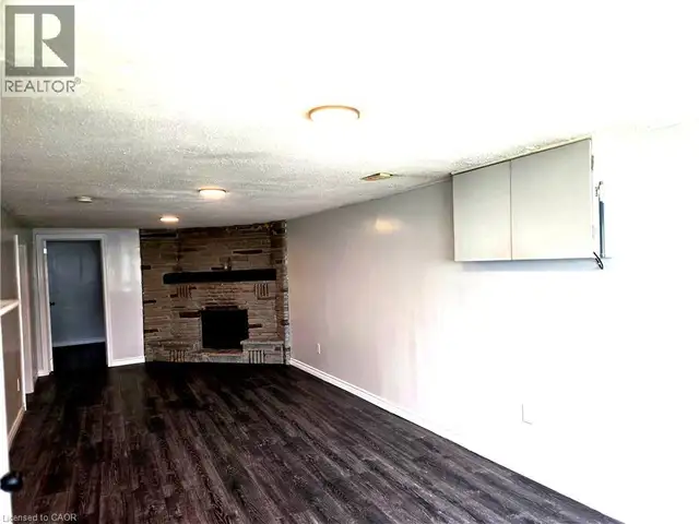 99 CLUTHE Crescent Kitchener, Ontario in Houses for Sale in Kitchener / Waterloo - Image 24