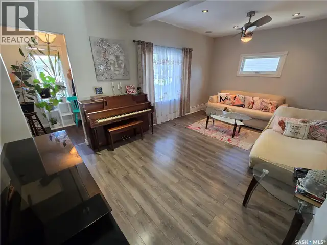 2 Prairie AVENUE Weyburn, Saskatchewan in Houses for Sale in Regina - Image 7