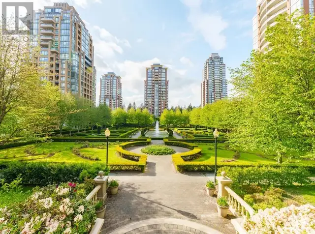 1901 6838 STATION HILL DRIVE Burnaby, British Columbia62864381457027122