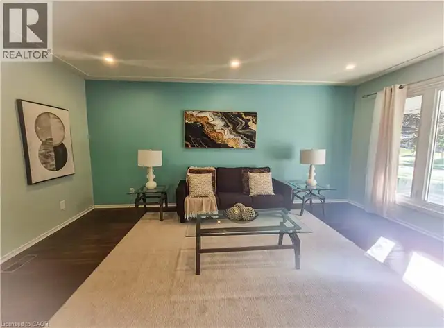 11 DUNCAIRN Avenue Kitchener, Ontario in Houses for Sale in Kitchener / Waterloo - Image 10
