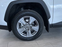 ===== Key Features ===== * 48,861 km * No Reported Accidents * All-Wheel Drive (AWD) * Hybrid Powert... (image 7)