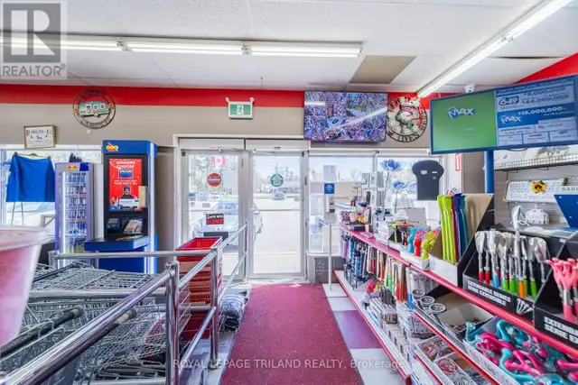 2 - 99 ONTARIO STREET S Lambton Shores (Grand Bend), Ontario in Commercial & Office Space for Sale in Grand Bend - Image 9