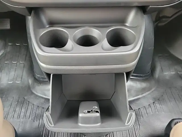 2025 Chevrolet Express 2500 Work Van in Cars & Trucks in Markham / York Region - Image 22