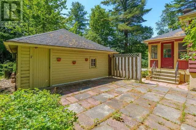 835 MUSKOKA ROAD 3 N Huntsville (Chaffey), Ontario in Houses for Sale in Muskoka - Image 8