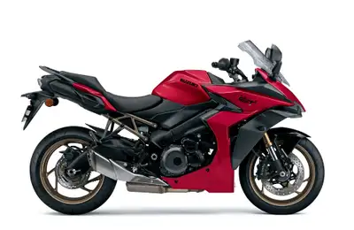 PRICE INCLUDES FREIGHT & PDI. Engine Type: In-Line Displacement: 60.9 cu. in. (999 cc) Bore and Stro...