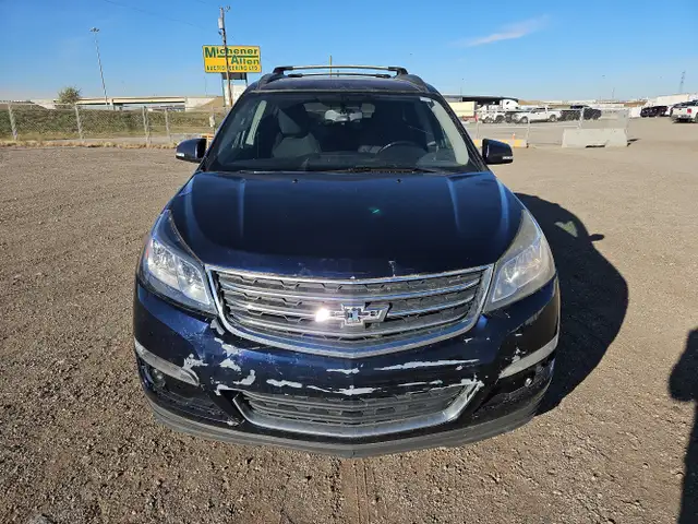 2016 Chevrolet Traverse in Cars & Trucks in Calgary - Image 9