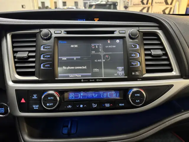 2017 Toyota Highlander XSE, AWD, Captain Seats, No Accident in Cars & Trucks in Edmonton - Image 18