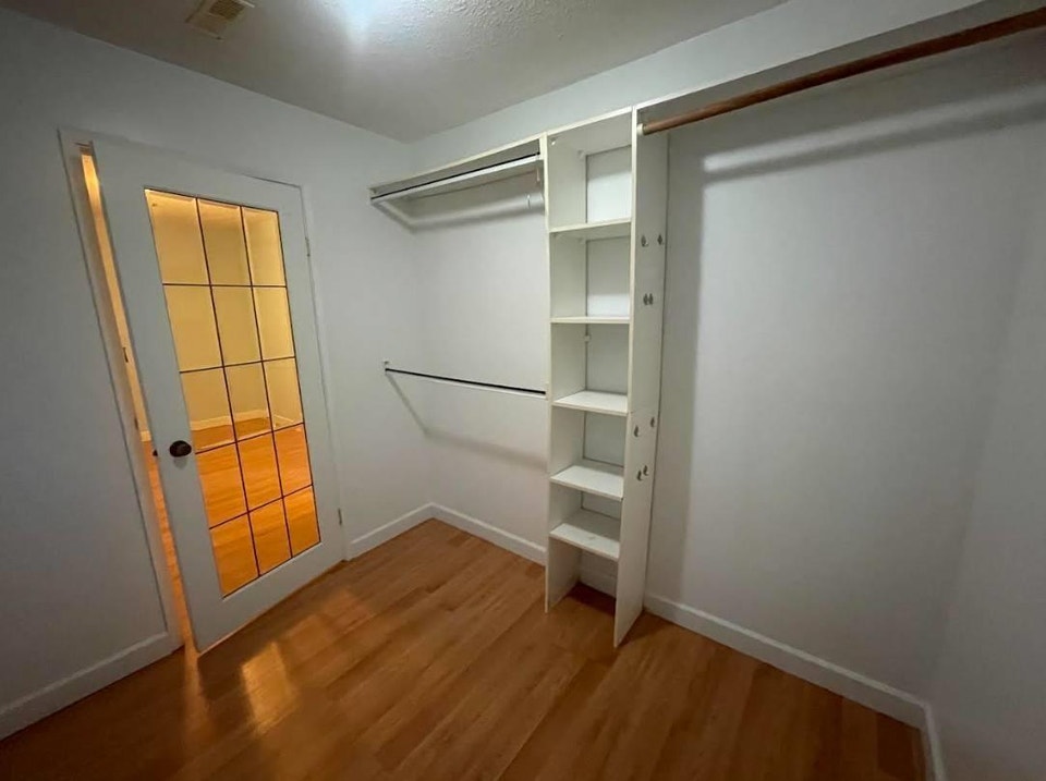 Suite 26458 33 AVE Langley, British Columbia 5