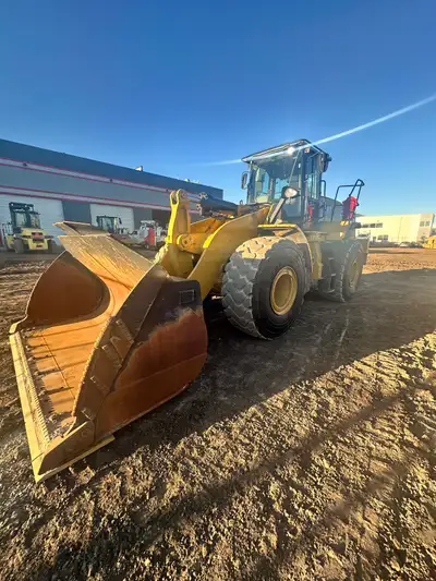 2022 Caterpillar 972MWheel Loader 4700 Hours Fusion Coupler GP Bucket Front & Rear Fenders Caterpill...