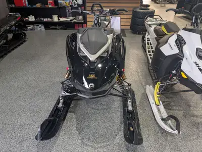 AVAILABLE Engine Type: Horizontal In-line Displacement: 51.9 cu. in. (849 cc) Bore x Stroke: Bore: 3...