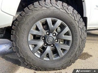 This Toyota Tacoma has a powerful Regular Unleaded V-6 3.5 L/211 engine powering this Automatic tran... (image 9)