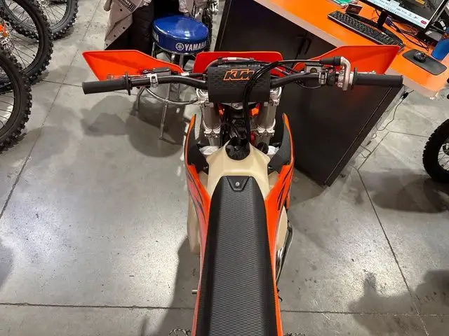 2026 KTM XC 250 W in Dirt Bikes & Motocross in Calgary - Image 12