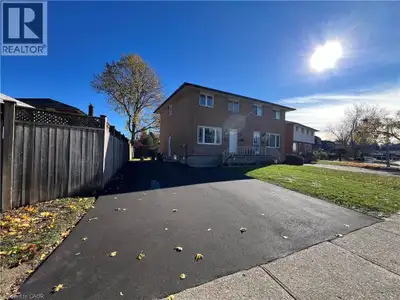 Newer well maintained legal unit! This great unit features excellent updates throughout, carpet free...