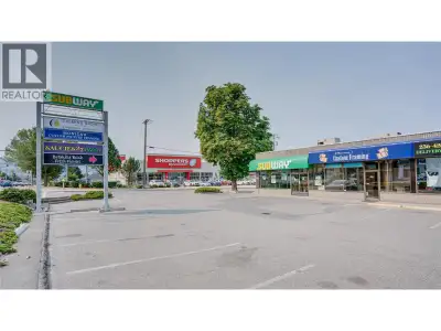 Prime commercial leasing opportunity with exceptional storefront exposure on 27th Street, one of Ver...