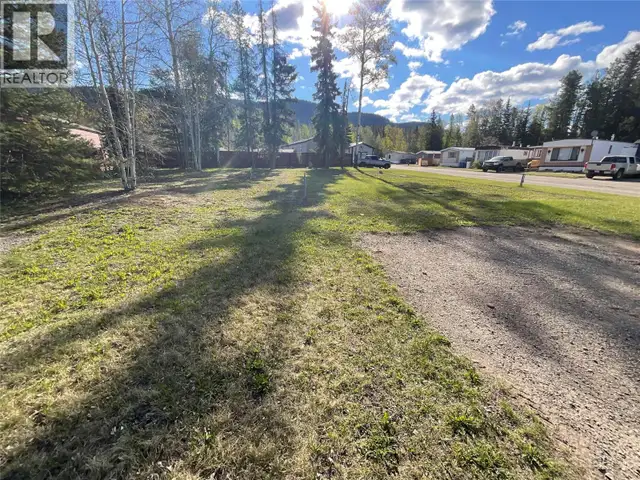 268 Rockford Place Tumbler Ridge, British Columbia in Land for Sale in Dawson Creek - Image 2