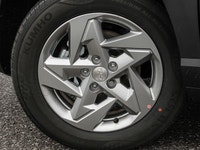 This Hyundai Kona has a strong Regular Gasoline I-4 2.0 L/122 engine powering this Variable transmis... (image 7)