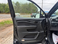 At Kings Honda you will experience an outstanding car buying experience. We make every effort to exc... (image 6)