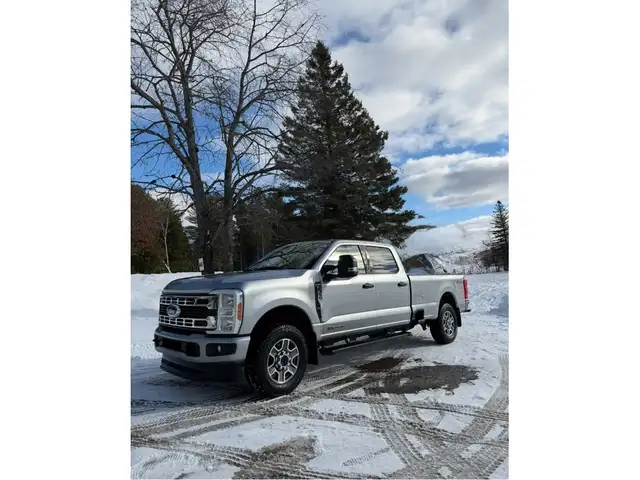 2023 Ford F-350 XLT in Cars & Trucks in Lanaudière - Image 2
