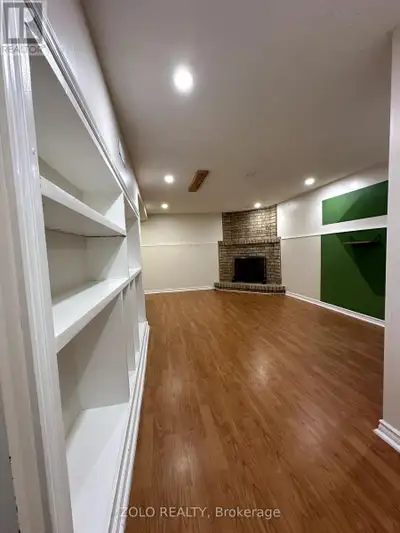 LOWER - 21 GREENBELT CRESCENT Richmond Hill (North Richvale), On