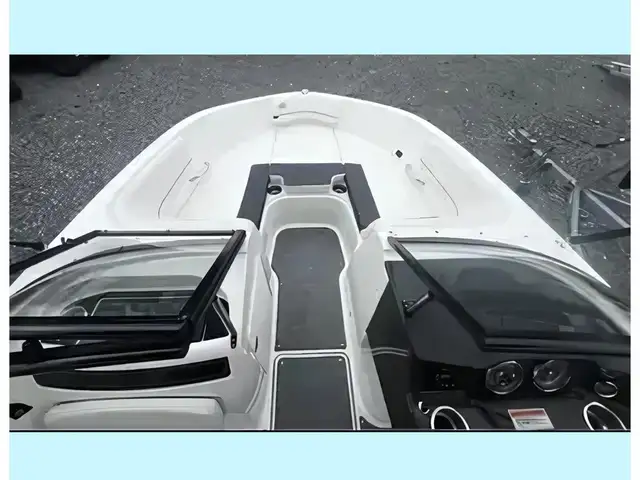 2022 Bayliner VR05 + 150hp EFI 4S Mercury & Trailer in Personal Watercraft in New Glasgow - Image 5