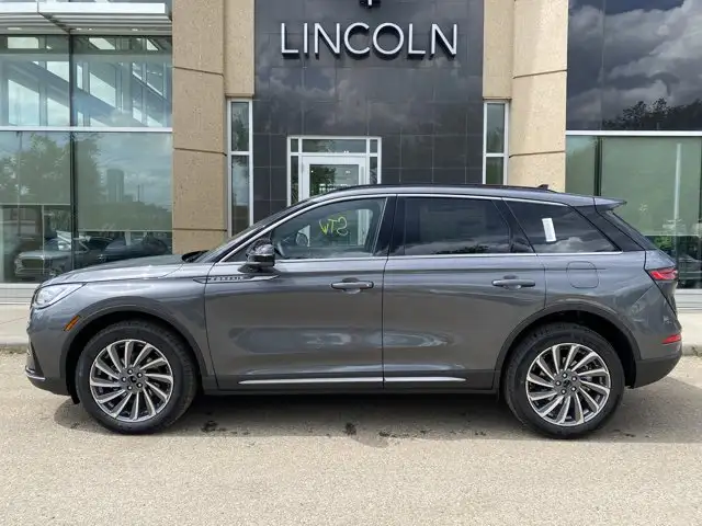 2025 Lincoln Corsair Reserve | Executive Driven in Cars & Trucks in Edmonton - Image 4