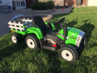 BRAND NEW KIDS RIDE ON TRACTOR WITH TRAILOR/ELECTRIC VEHICLE TOY