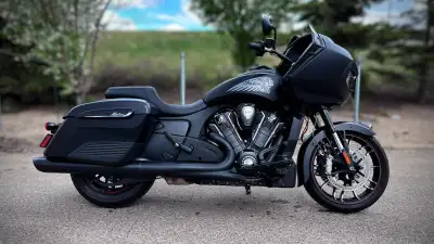 2021 Indian Challenger Dark Horse, serviced and ready to ride! List price is $27,998 plus GST, finan...