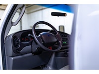 **ACCIDENT FREE - MECHANICALLY CERTIFIED** 40,059 KM This 2008 Ford E-450 XLT 24 Passenger Bus is po... (image 9)