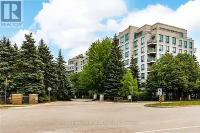 Sun-Filled In An Unbeatable Don Mills Location! Welcome to Suite 503 at 205 The Donway West, offerin...