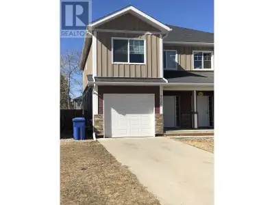 Hi! Please join me on a tour of 9020 74 Street. I'm excited to show you this 2256 sq ft, nine-year-o...