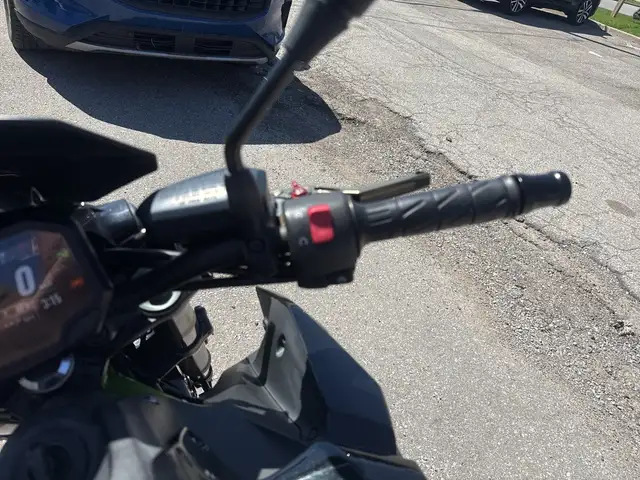 2020 Kawasaki Z900 ~ KAWASAKI Z900 ~ ABS ~ LOW KMS ~ NAKED SPORT in Street, Cruisers & Choppers in City of Toronto - Image 25