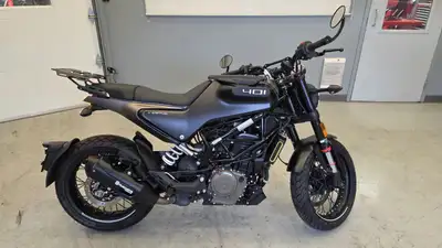 The Svartpilen 401 blends minimalist design with serious performance. Built for urban exploration an...